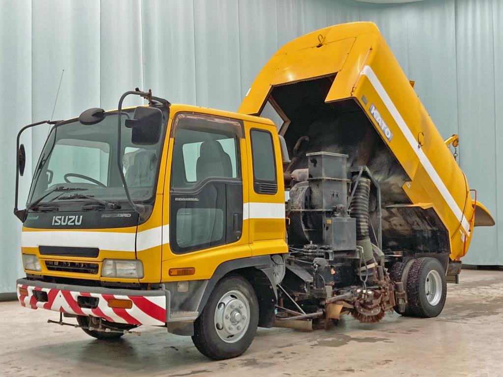 Road sweeper Isuzu KK FRR35G4 R103713 Used Truck Retrus