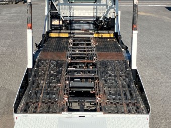 サムネイル 10枚目