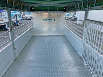 サムネイル 16枚目