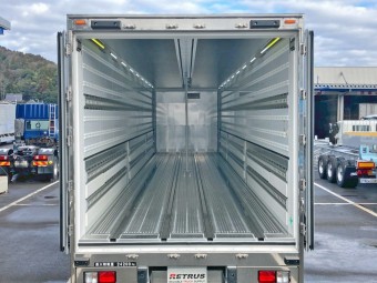 サムネイル 10枚目