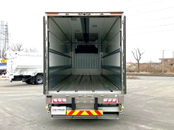 サムネイル 10枚目