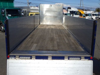 サムネイル 10枚目